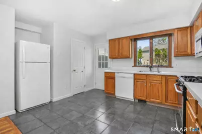 21 West Division Street, Greenwich, CT 06830 - Photo 4