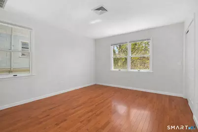 21 West Division Street, Greenwich, CT 06830 - Photo 16