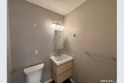 15 Highland Street #302, West Hartford, CT 06119 - Photo 8