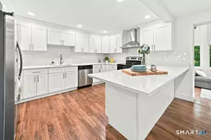 87 Kenmore Rd, Bloomfield, CT 06002 - Photo 4