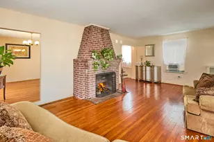 133 E Eaton St, Bridgeport, CT 06604 - Photo 10