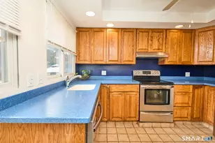 133 E Eaton St, Bridgeport, CT 06604 - Photo 16