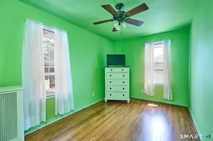 133 E Eaton St, Bridgeport, CT 06604 - Photo 26
