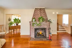 133 E Eaton St, Bridgeport, CT 06604 - Photo 8