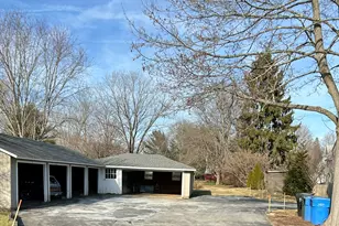 110 Boston St, Guilford, CT 06437 - Photo 14