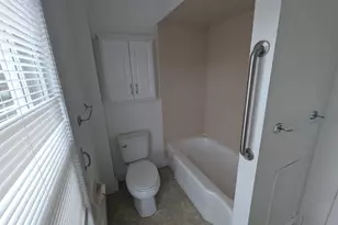 110 Boston St, Guilford, CT 06437 - Photo 12