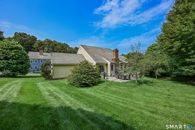 13 Hillview Lane, Woodbury, CT 06798 - Photo 4