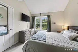 233 Mansfield Grove Rd, East Haven, CT 06512 - Photo 20