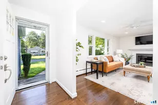 24 Haynes Rd, West Hartford, CT 06117 - Photo 2