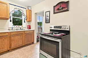 81 Wood St, Waterbury, CT 06704 - Photo 20