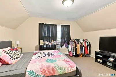 81 Wood Street, Waterbury, CT 06704 - Photo 32