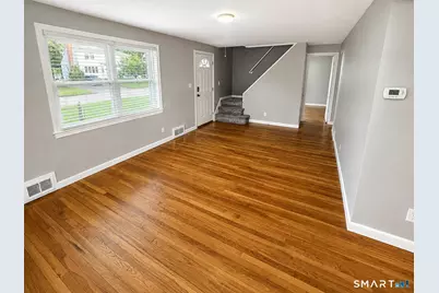 28 Lewis Lane, West Hartford, CT 06110 - Photo 4