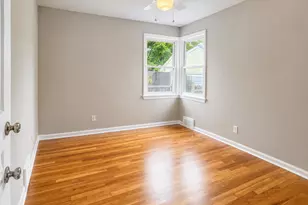 28 Lewis Ln, West Hartford, CT 06110 - Photo 10
