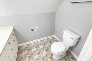 28 Lewis Ln, West Hartford, CT 06110 - Photo 18