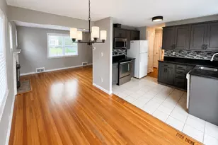 28 Lewis Ln, West Hartford, CT 06110 - Photo 6