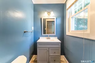 558 Ocean Ave, New London, CT 06320 - Photo 26