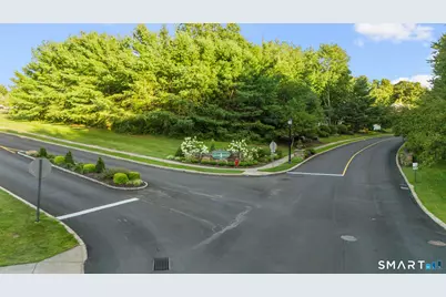171 Country Club Drive #171, Oxford, CT 06478 - Photo 10
