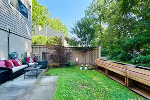 122 Sunrise Hill Rd, Norwalk, CT 06851 - Photo 36