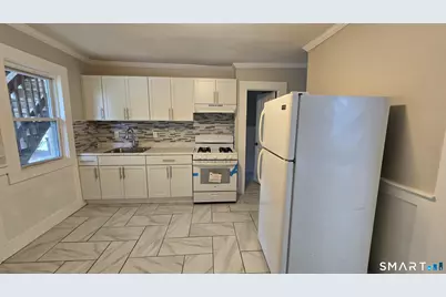 1514 Pembroke Street #1L, Bridgeport, CT 06608 - Photo 20