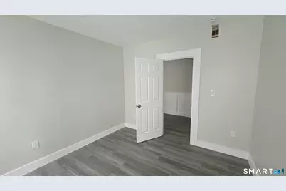 1514 Pembroke Street #1L, Bridgeport, CT 06608 - Photo 4