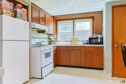 30 Taft Street, Stratford, CT 06615 - Photo 4