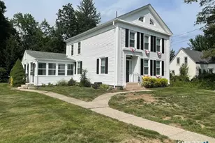 22 Hurlbutt Rd, Ledyard, CT 06335 - Photo 1