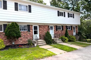 60 Skyline Dr, Montville, CT 06382 - Photo 2