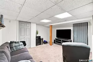 47 Buckland Rd, Wethersfield, CT 06109 - Photo 30