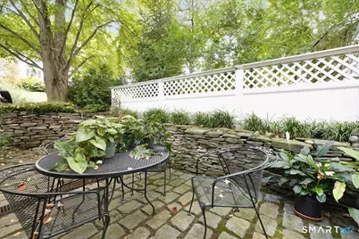 281 Pequot Avenue, Fairfield, CT 06890 - Photo 22