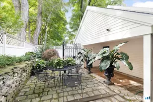 281 Pequot Ave, Fairfield, CT 06890 - Photo 26