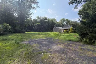 196 Brickyard Rd, Farmington, CT 06032 - Photo 4