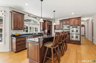 14 Bittersweet Way, Stonington, CT 06378 - Photo 10