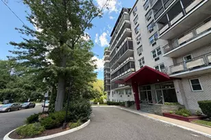 80 Cartright St, Bridgeport, CT 06604 - Photo 2