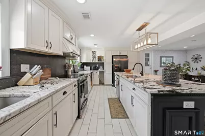 84 Possum Drive, New Fairfield, CT 06812 - Photo 6