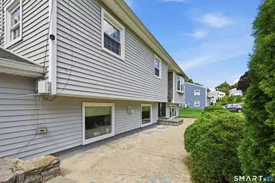 84 Possum Drive, New Fairfield, CT 06812 - Photo 2