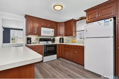 76 Chamberlain Road, Wethersfield, CT 06109 - Photo 8