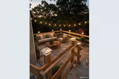 22 Hemlock Trail, Newtown, CT 06482 - Photo 8