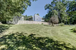 76 Long Ln, Bristol, CT 06010 - Photo 12