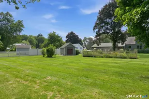 17 Bobolink Ln, Enfield, CT 06082 - Photo 8
