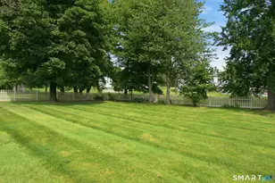 17 Bobolink Ln, Enfield, CT 06082 - Photo 6