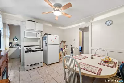 208 Clinton Avenue, New Haven, CT 06513 - Photo 4