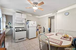 208 Clinton Ave, New Haven, CT 06513 - Photo 4