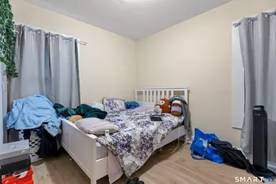 208 Clinton Avenue, New Haven, CT 06513 - Photo 8