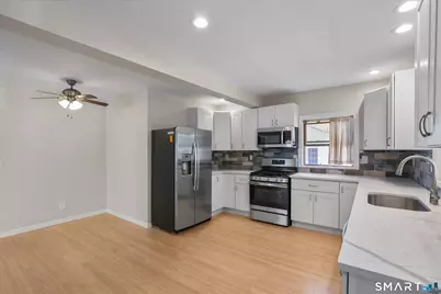 25 Hickok Avenue, Bethel, CT 06801 - Photo 24
