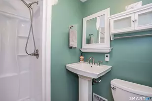 74 Lyman Rd, West Hartford, CT 06117 - Photo 28