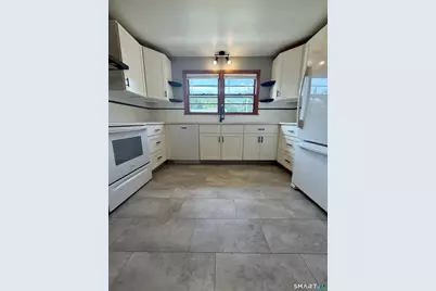 110 Collett Street, North Haven, CT 06473 - Photo 2