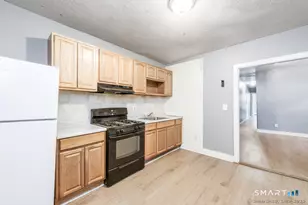 50-52 York St, Hartford, CT 06106 - Photo 8
