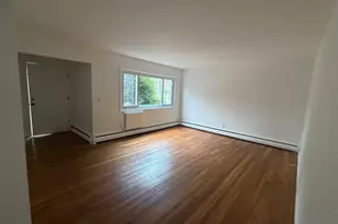438 Middle Turnpike W, Manchester, CT 06040 - Photo 2