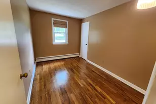 42 Coventry St, Manchester, CT 06042 - Photo 14