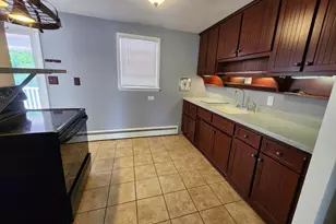 42 Coventry St, Manchester, CT 06042 - Photo 12